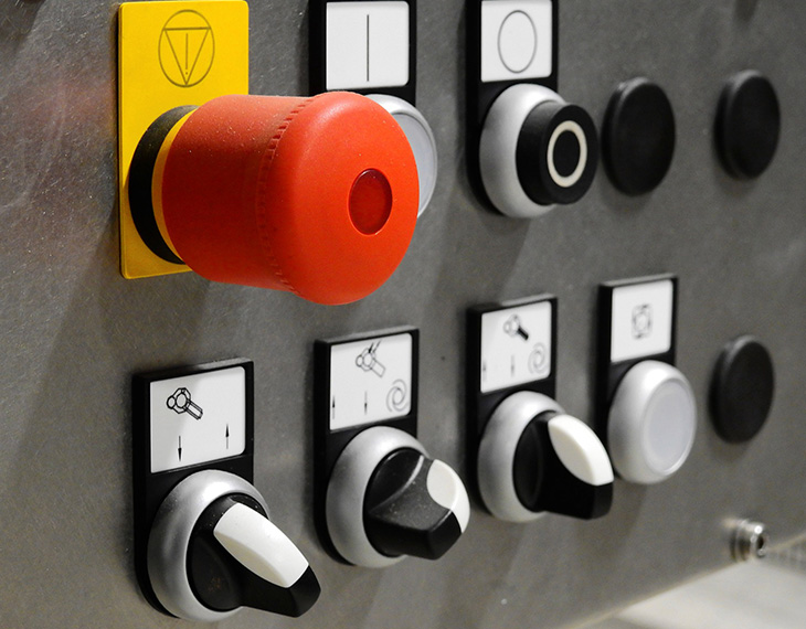 alders-branchen-gebaeudetechnik-schalter